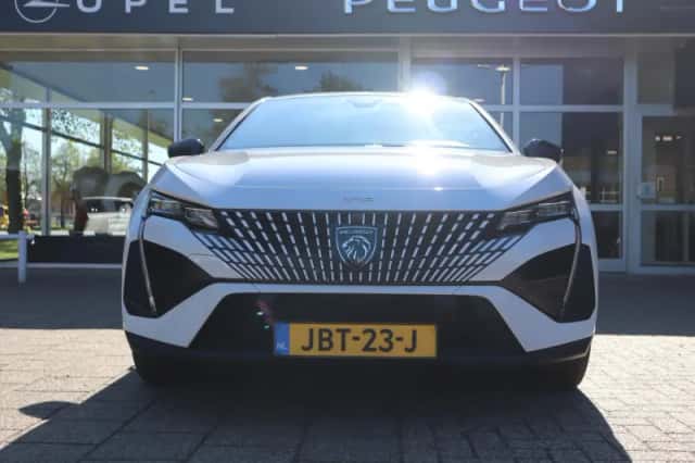 Peugeot 408 (2025) thumbnail 16