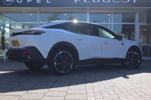 Peugeot 408 (2025) thumbnail 5
