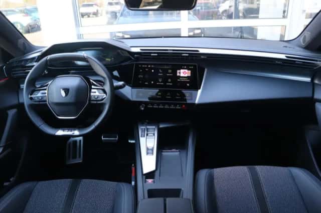 Peugeot 408 (2025) thumbnail 6