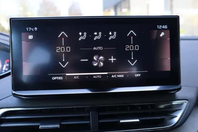 Peugeot 3008 (2022) thumbnail 34