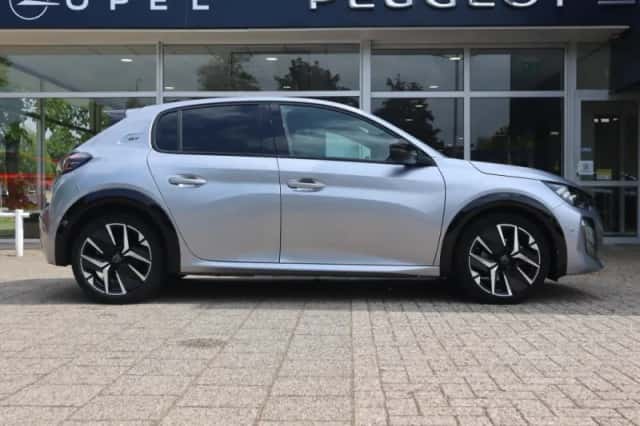 Peugeot 208 (2025) thumbnail 3