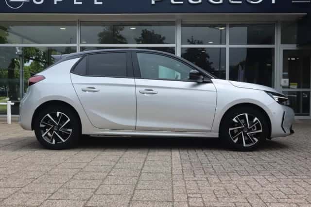 Opel Corsa (2025) thumbnail 3