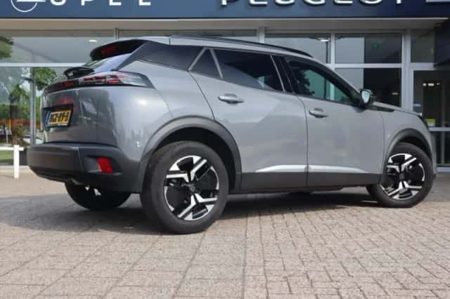 Peugeot 2008 (2025) thumbnail 4