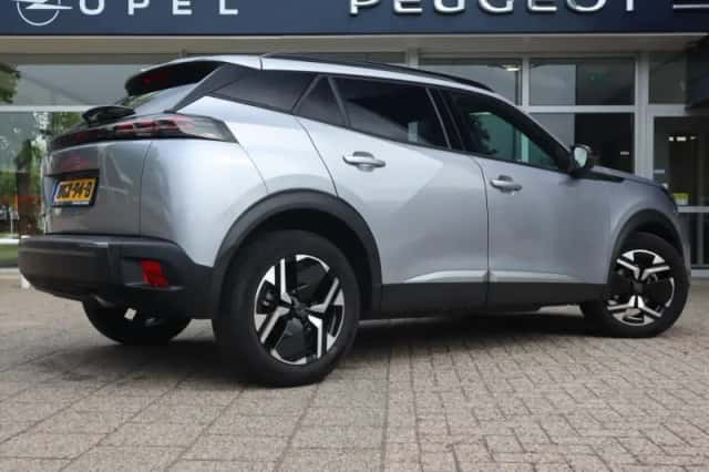 Peugeot 2008 (2025) thumbnail 4
