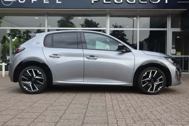 Peugeot 208 (2025) thumbnail 3