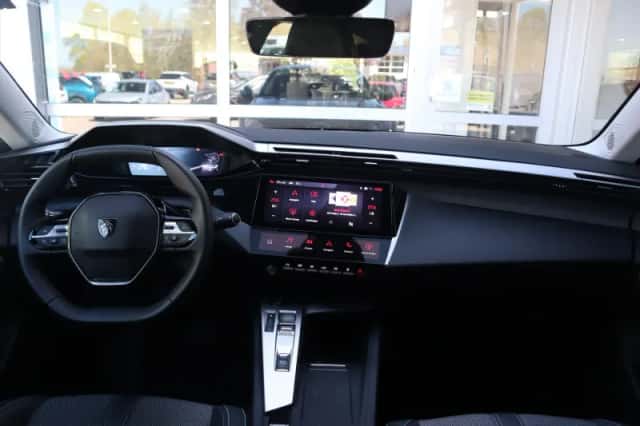 Peugeot 408 (2025) thumbnail 5