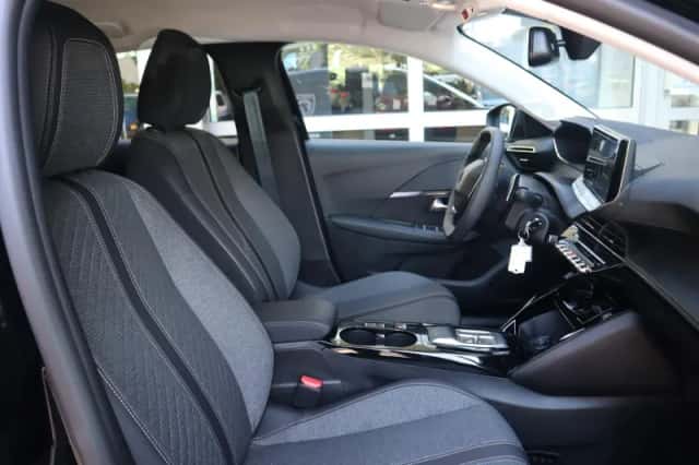 Peugeot 208 (2025) thumbnail 6