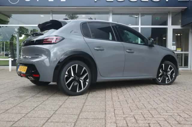 Peugeot 208 (2025) thumbnail 4