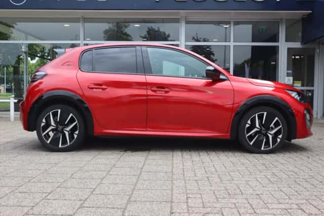 Peugeot 208 (2025) thumbnail 3