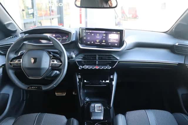 Peugeot 208 (2025) thumbnail 5