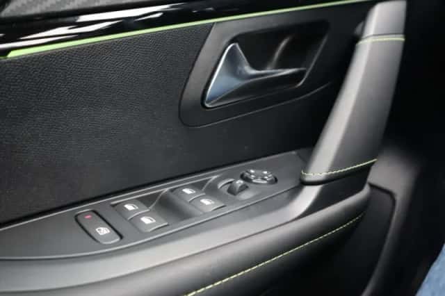 Peugeot 208 (2025) thumbnail 5