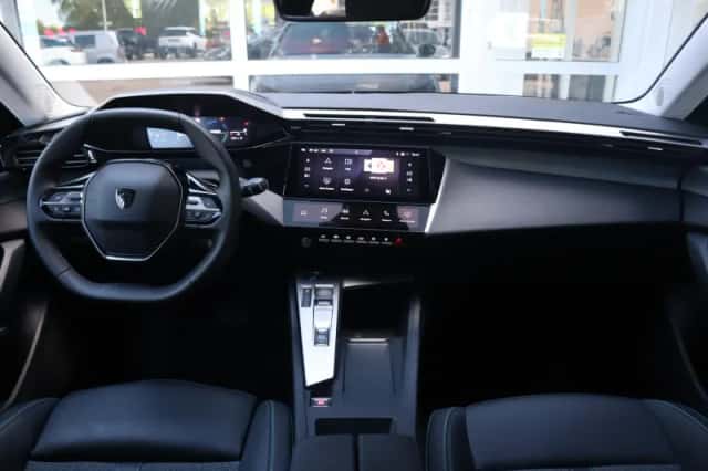 Peugeot 308 (2025) thumbnail 6