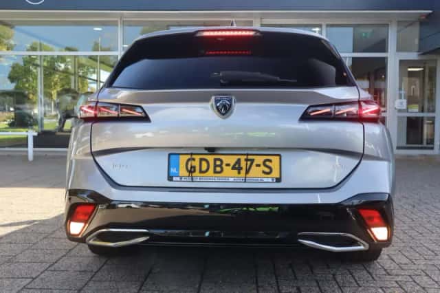 Peugeot 308 (2024) thumbnail 17
