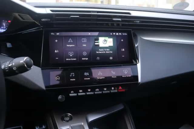 Peugeot 308 (2024) thumbnail 28