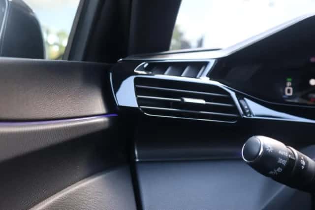 Peugeot 308 (2024) thumbnail 31
