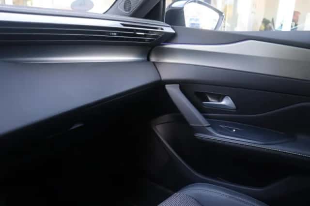 Peugeot 308 (2024) thumbnail 38