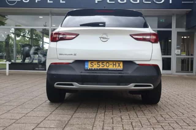 Opel Grandland X (2021) thumbnail 17