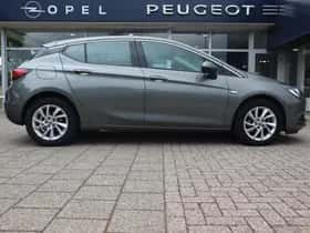 Opel Astra (2017) thumbnail 3