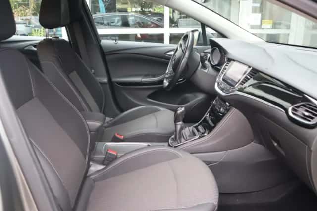 Opel Astra (2017) thumbnail 6