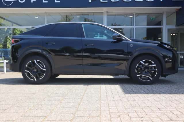 Peugeot 3008 (2025) thumbnail 4