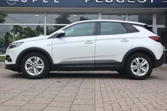 Opel Grandland X (2021) thumbnail 2