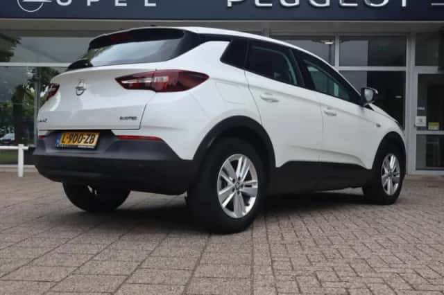 Opel Grandland X (2021) thumbnail 4