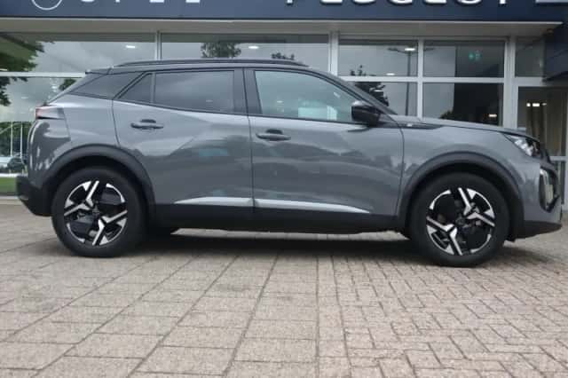 Peugeot e-2008 (2024) thumbnail 3