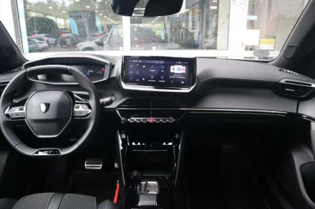 Peugeot e-2008 (2024) thumbnail 5