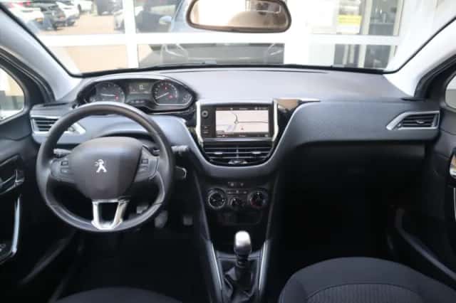 Peugeot 208 (2019) thumbnail 5
