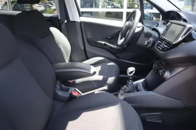 Peugeot 208 (2019) thumbnail 6