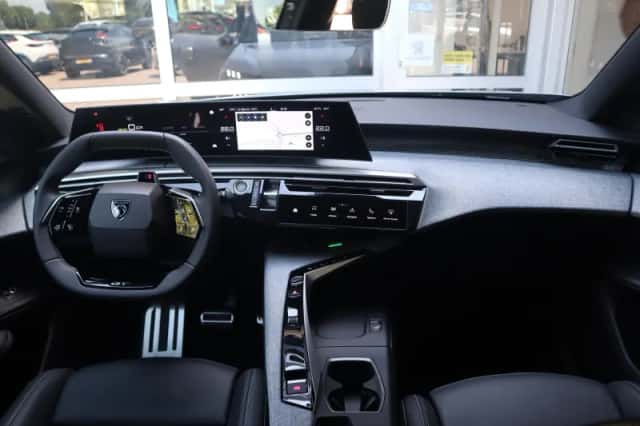 Peugeot E-5008 (2026) thumbnail 6