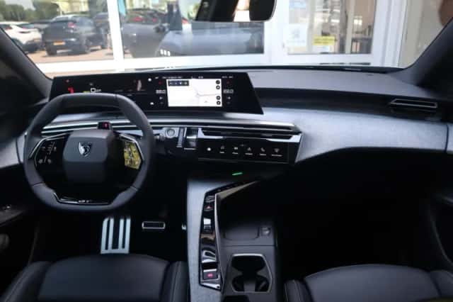 Peugeot E-5008 (2026) thumbnail 6