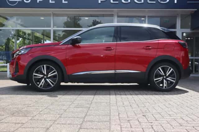 Peugeot 3008 (2022) thumbnail 2