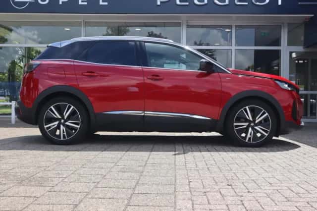 Peugeot 3008 (2022) thumbnail 3
