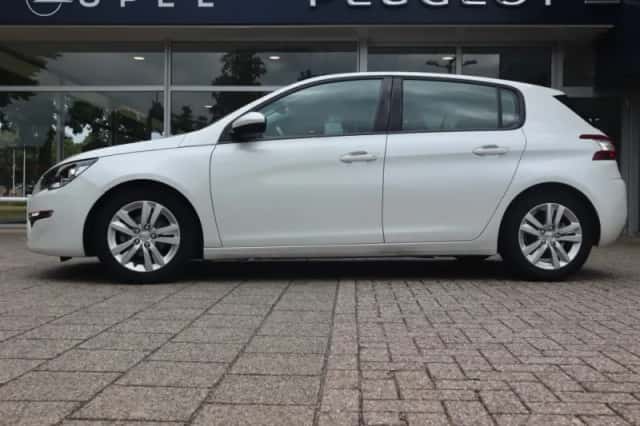 Peugeot 308 (2017) thumbnail 2