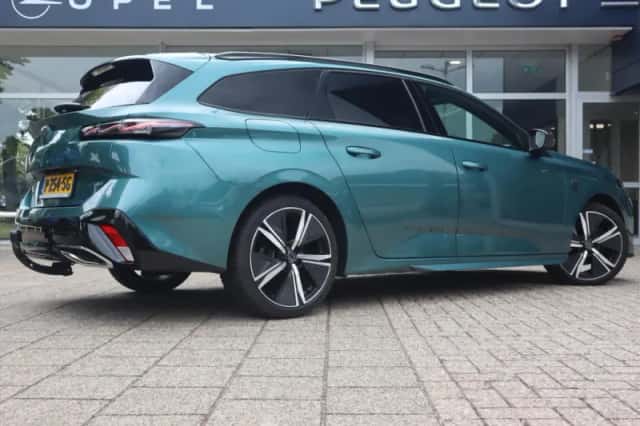 Peugeot 308 (2022) thumbnail 4