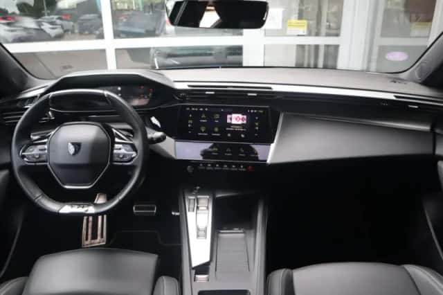 Peugeot 308 (2022) thumbnail 5