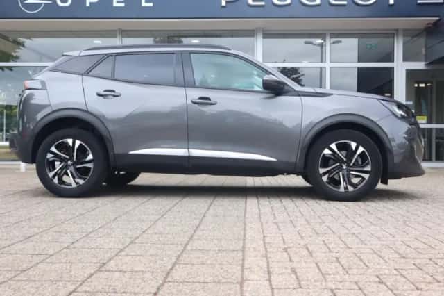 Peugeot 2008 (2021) thumbnail 3