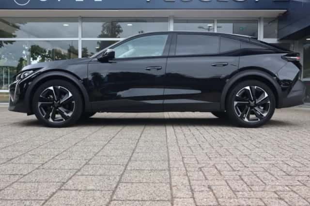Peugeot 408 (2023) thumbnail 2