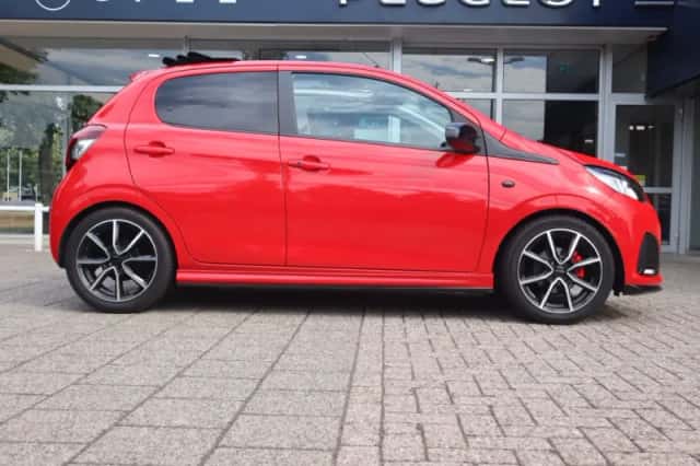 Peugeot 108 (2021) thumbnail 3