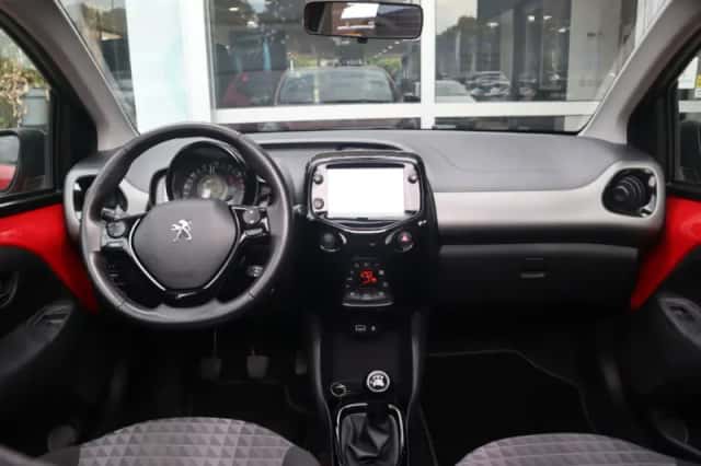 Peugeot 108 (2021) thumbnail 5