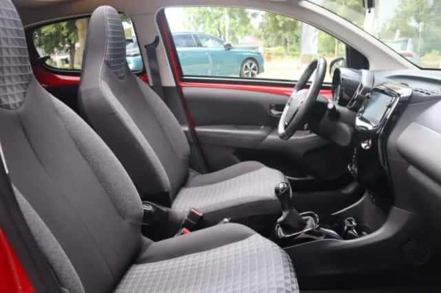 Peugeot 108 (2021) thumbnail 6