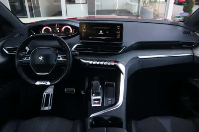 Peugeot 5008 (2022) thumbnail 5