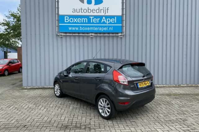 Ford Fiesta (2017) thumbnail 3