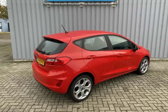 Ford Fiesta (2018) thumbnail 5