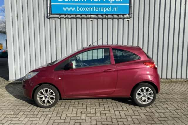 Ford Ka (2010) thumbnail 2