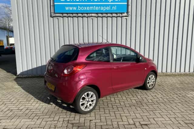 Ford Ka (2010) thumbnail 4