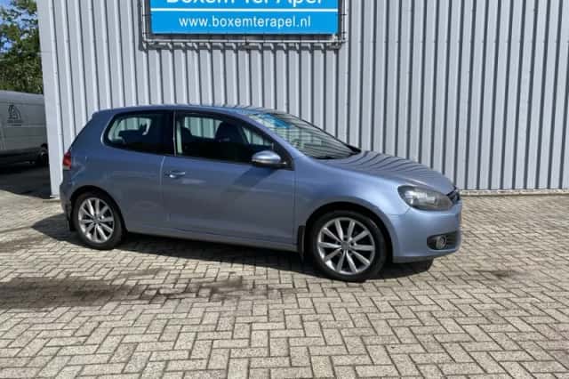 Volkswagen Golf (2011) thumbnail 6