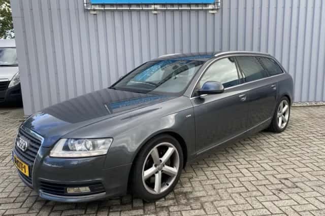 Audi A6 (2010) thumbnail 2