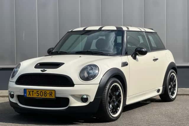 MINI Cooper (2009) thumbnail 1